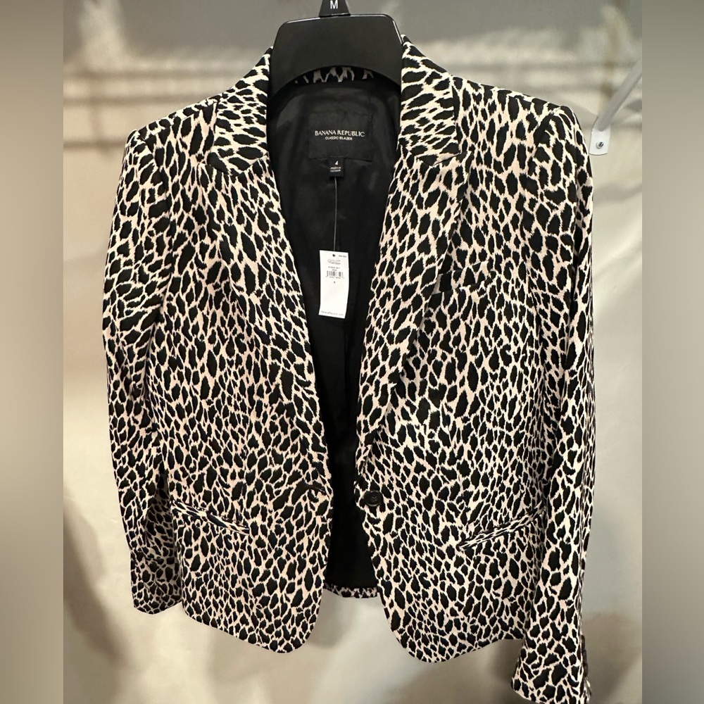 NWT giraffe print blazer